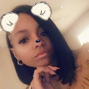 Meet your Posher, Nicka